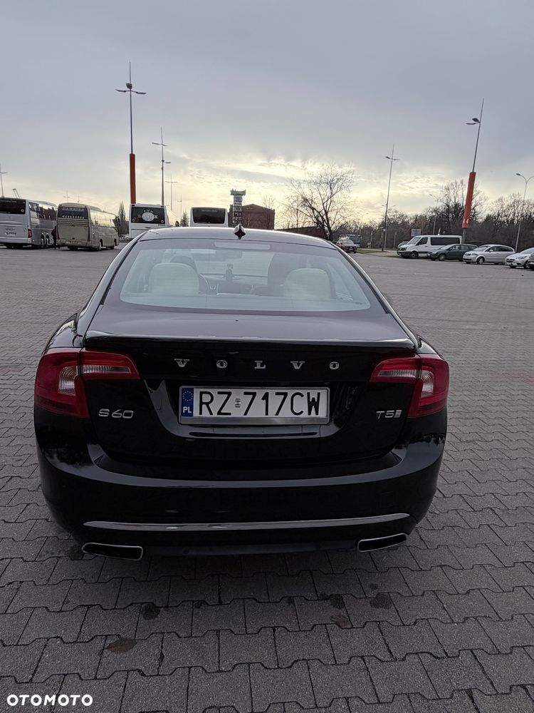 Volvo S60 T5 Geartronic - 4