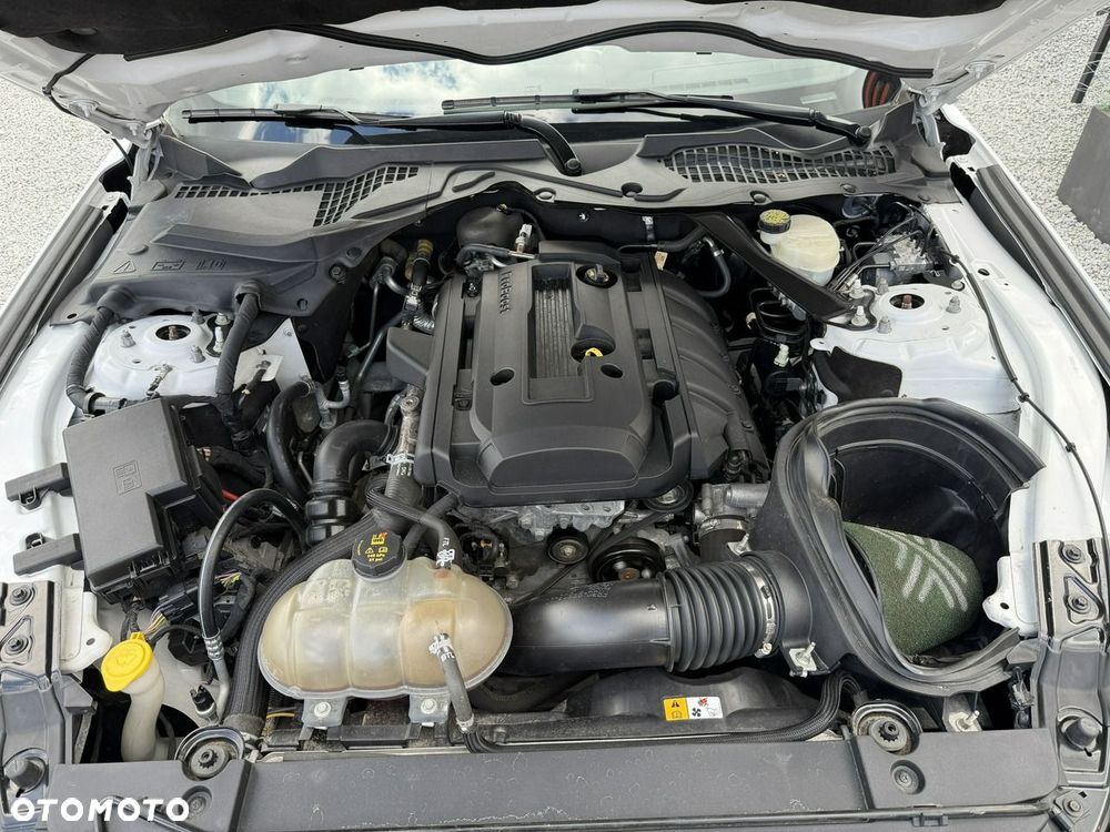 Ford Mustang - 37