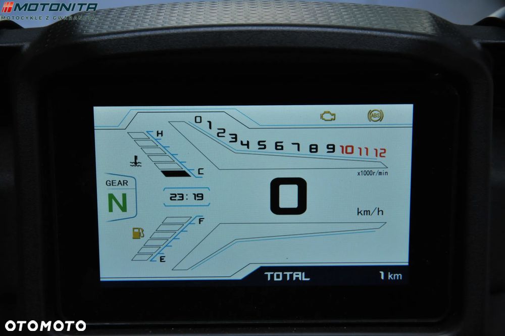 QJMOTOR SRT 300DX - 9