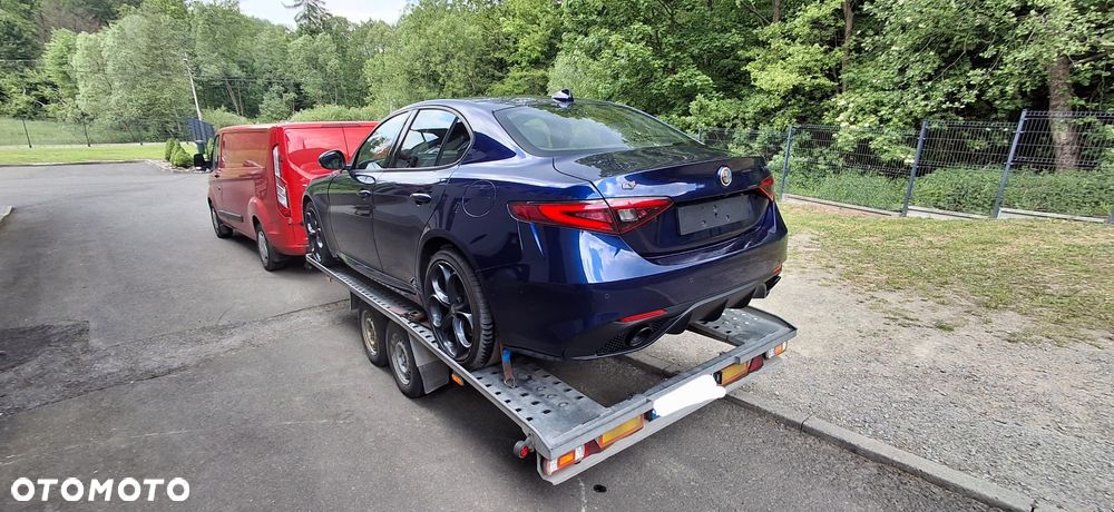 Alfa Romeo Giulia 2.2 D Turbo Veloce Q4 - 3