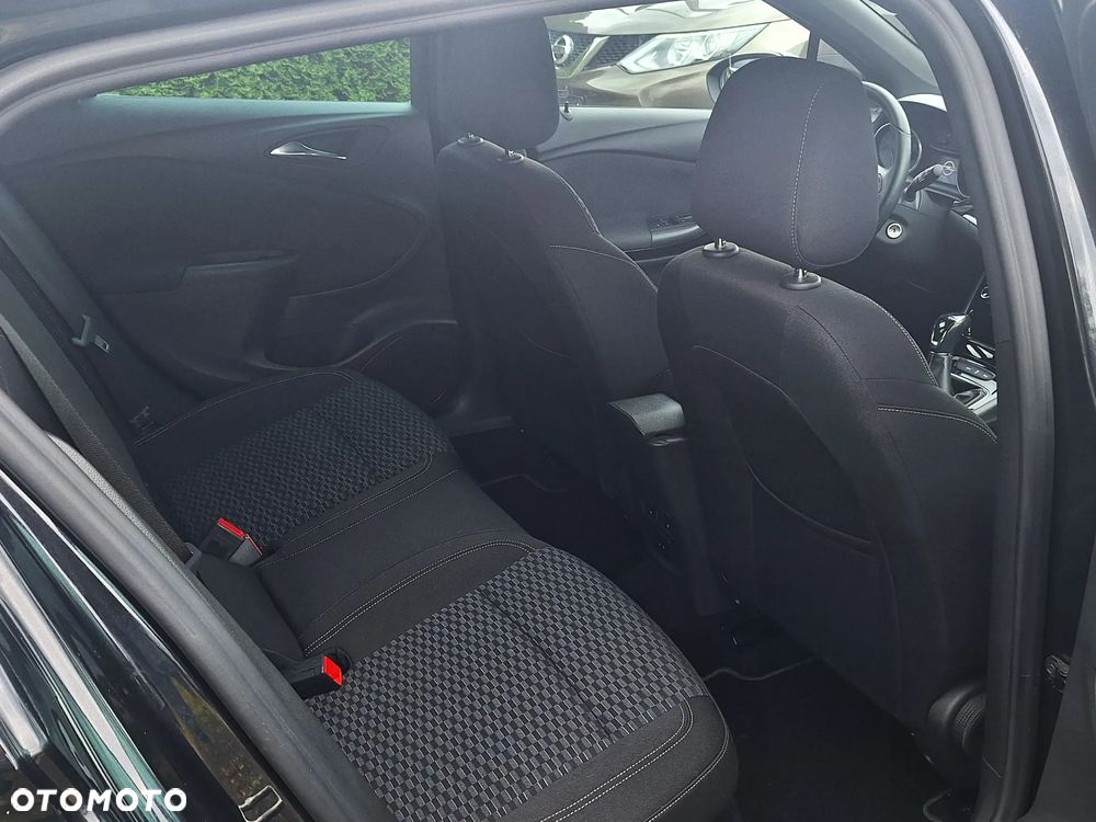 Opel Astra 1.4 Turbo Innovation - 9