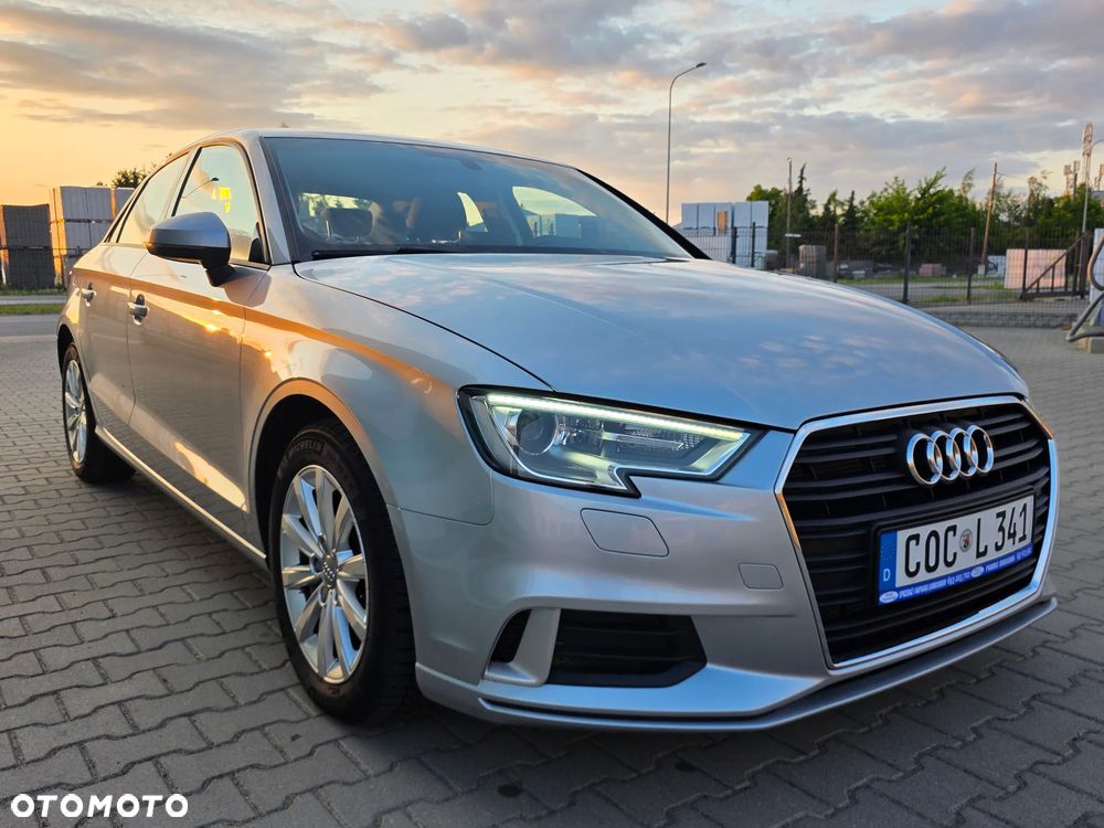 Audi A3 Limousine 1.6 TDI design - 4