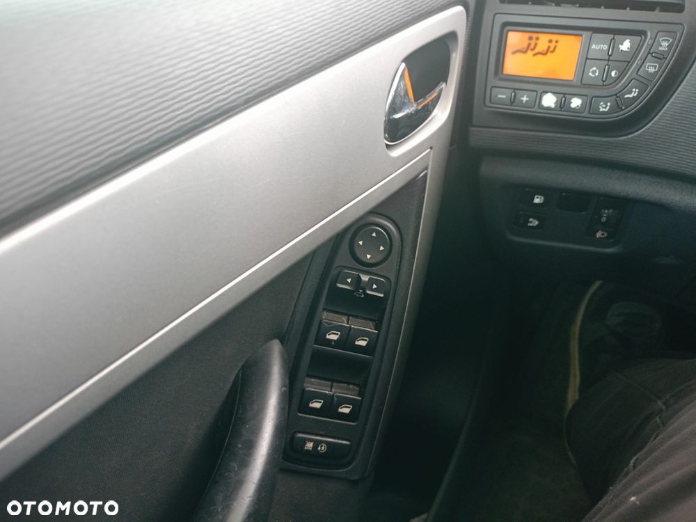 Citroën C4 Picasso - 18
