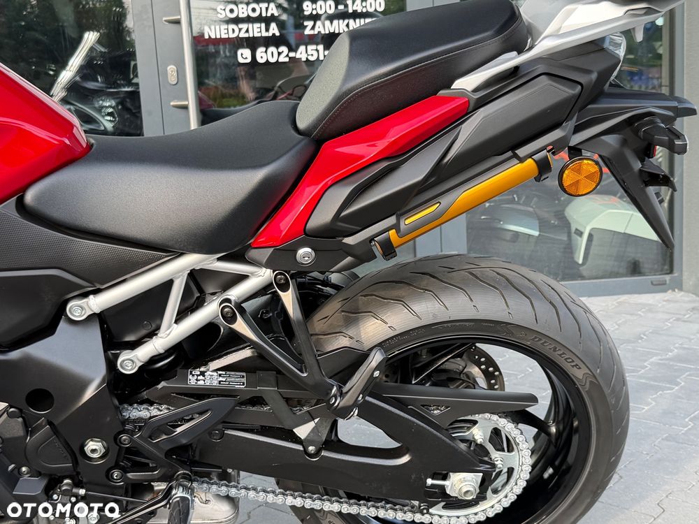Suzuki GSX 1000 - 31
