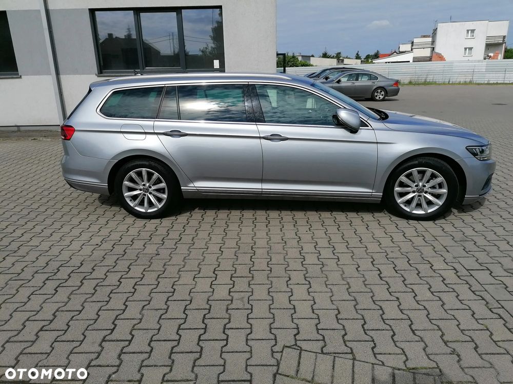 Volkswagen Passat 2.0 TDI EVO Elegance DSG - 4