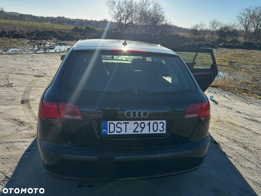 Audi A3 Sportback 2.0 TDI DPF Attraction - 5