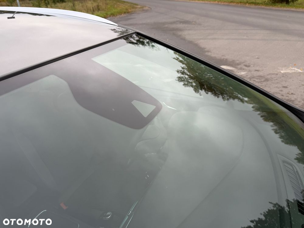 Opel Astra 1.2 T Elegance S&S - 21