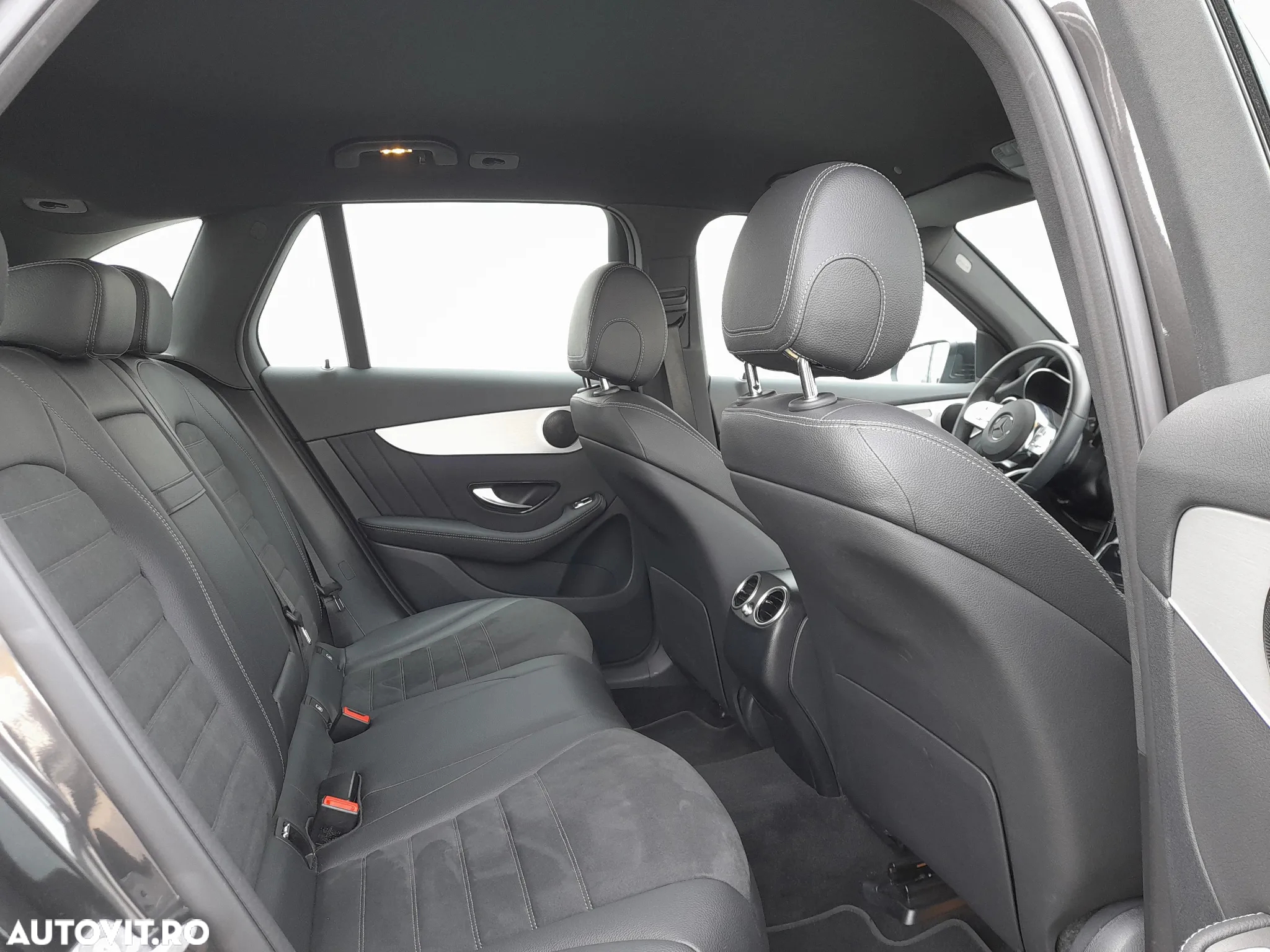 Mercedes-Benz GLC 300 de 4MATIC - 9