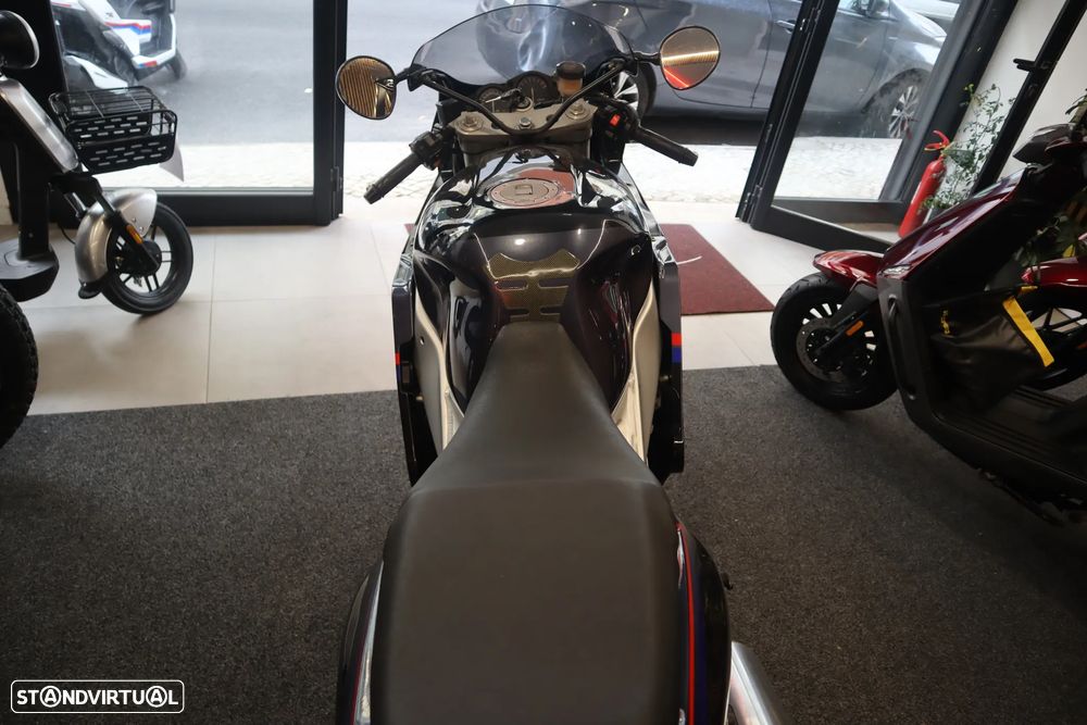 Yamaha FZR GENESIS - 5