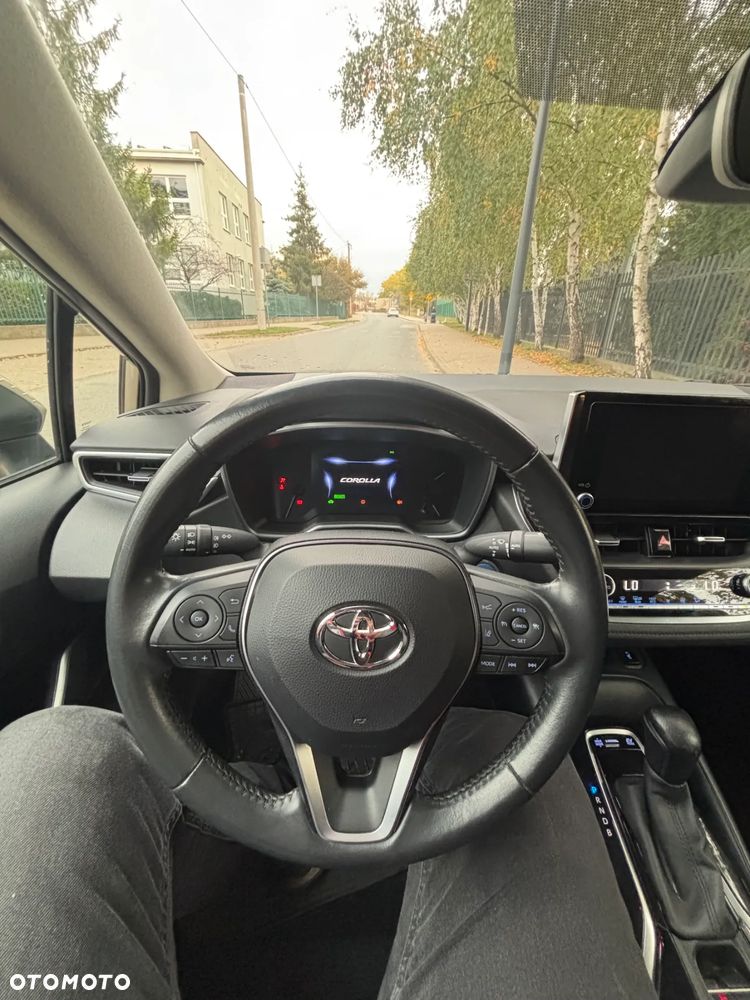 Toyota Corolla 1.8 Hybrid Executive - 19