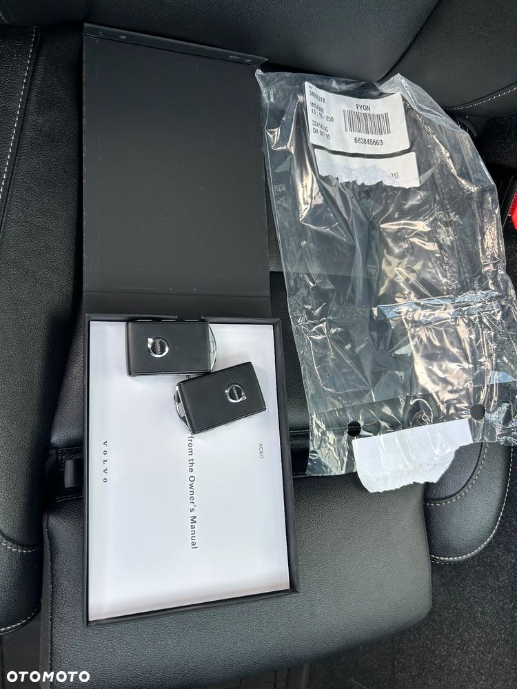 Volvo XC 40 B5 AWD Ultimate Dark - 31