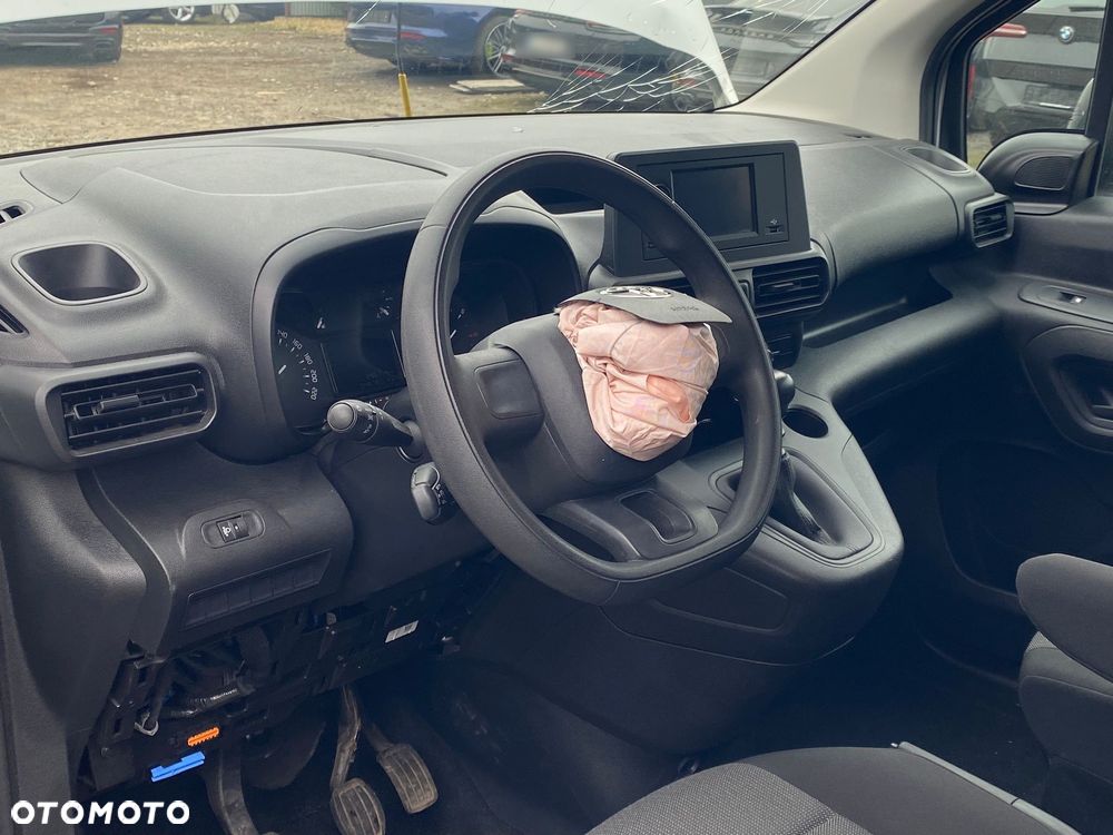 Toyota PROACE CITY 1.5 CRD - 14