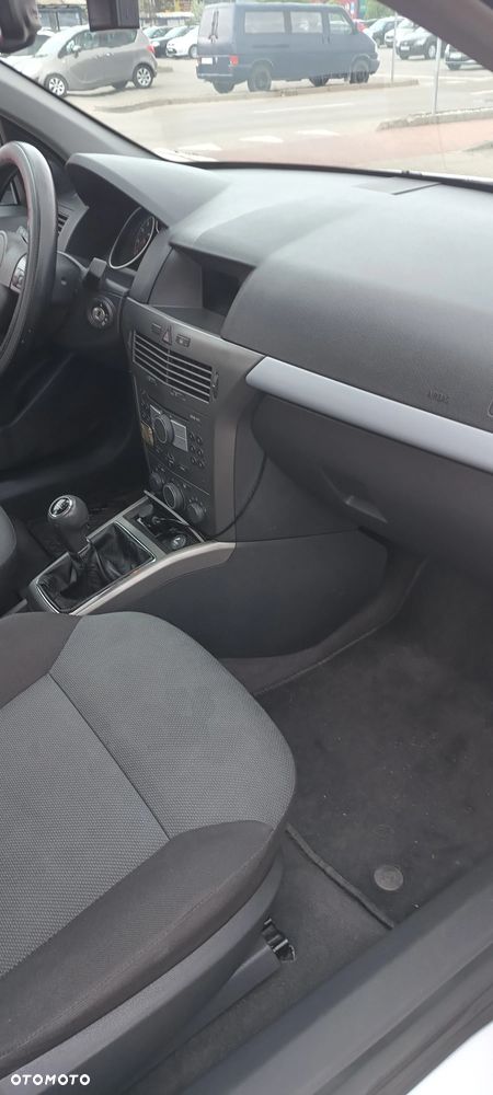 Opel Astra 1.6 - 17