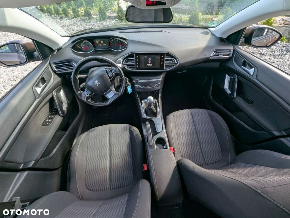 Peugeot 308 - 10