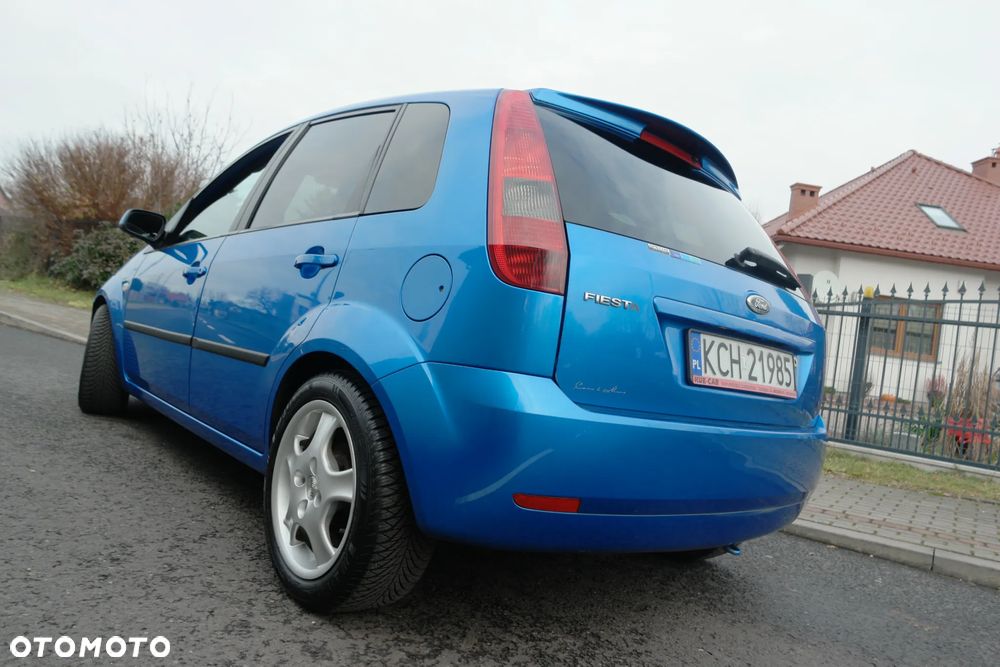 Ford Fiesta 1.4 Ambiente - 31