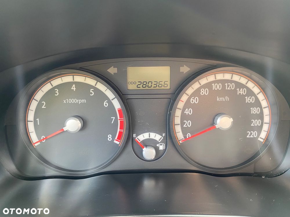 Kia Rio 1.4 Family - 12