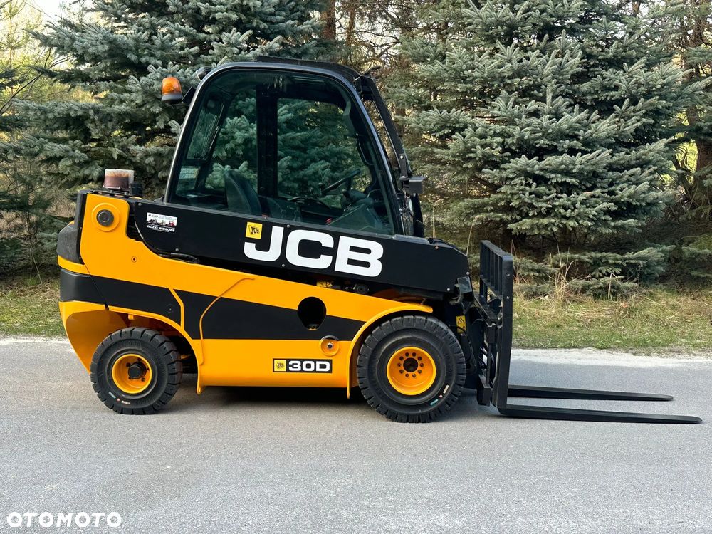 JCB TELETRUK TLT30D - 2