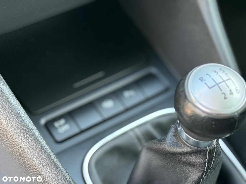Volkswagen Golf - 11