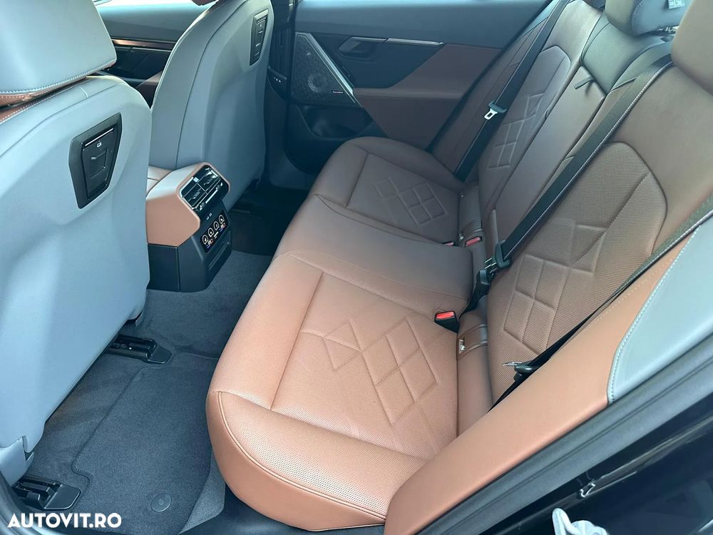 BMW Seria 5 530e xDrive AT PHEV - 11
