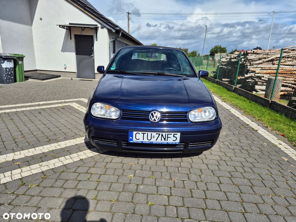 Volkswagen Golf - 2