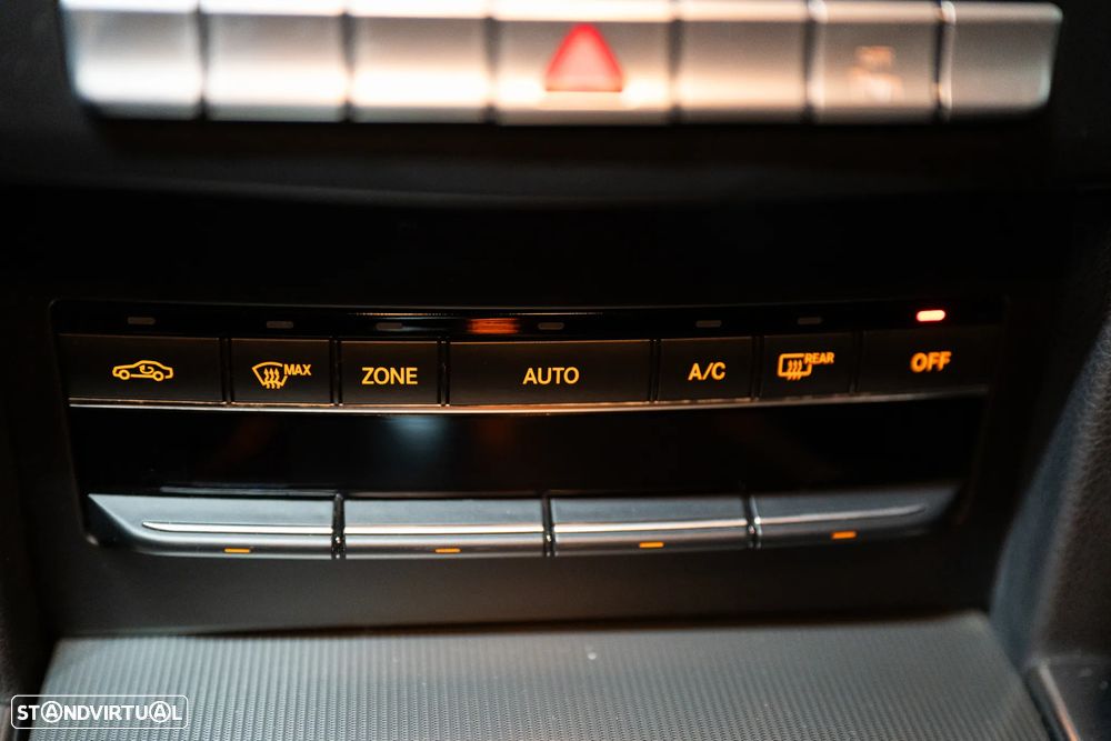 Mercedes-Benz E 300 BLUETEC Hybrid Avantgarde 107g - 40