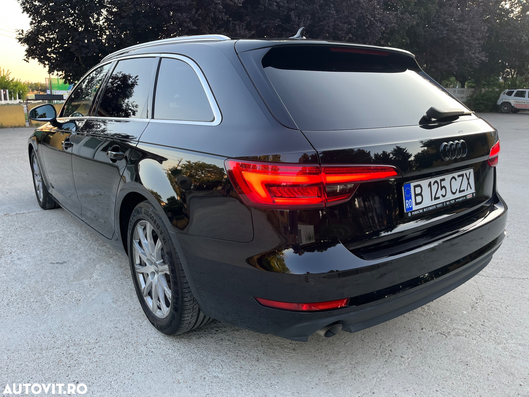 Audi A4 Avant 2.0 TDI ultra Design - 5