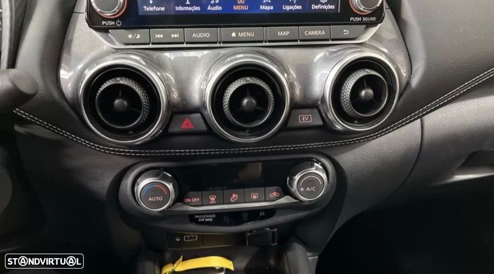 Nissan Juke 1.6 Hybrid N-Connecta Two Tone - 8