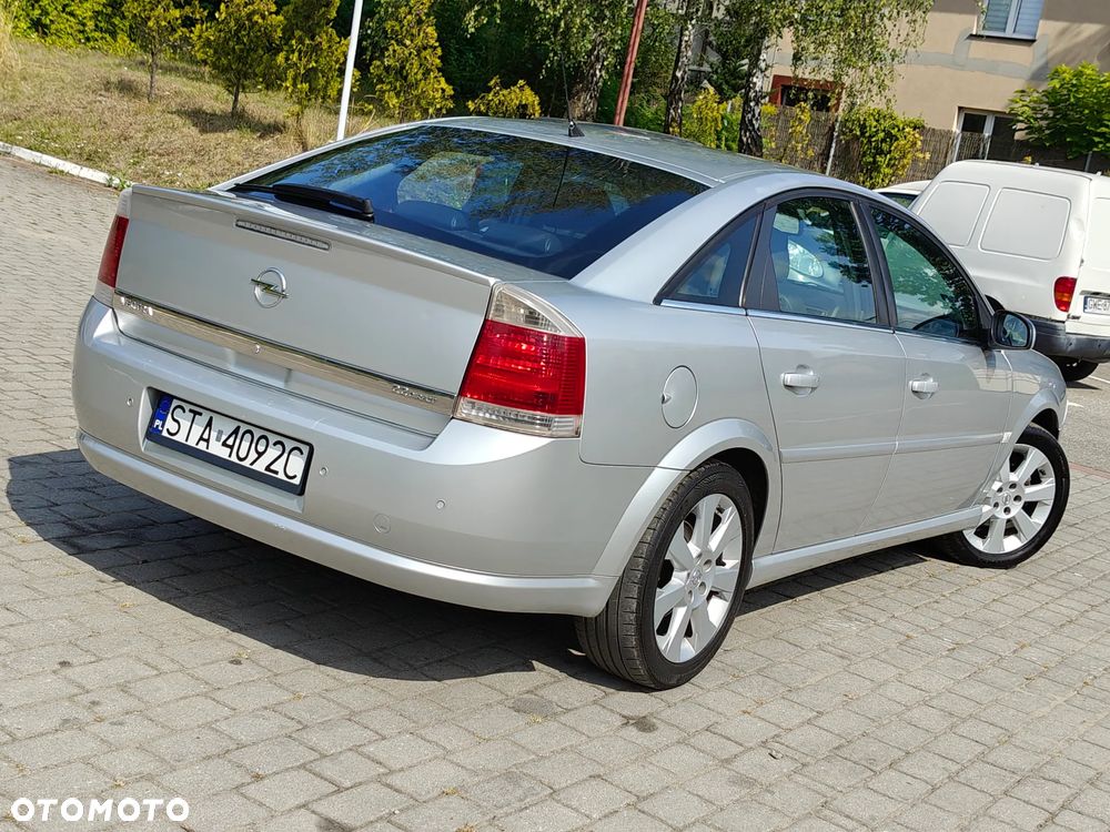 Opel Vectra 2.2 Cosmo Plus - 4