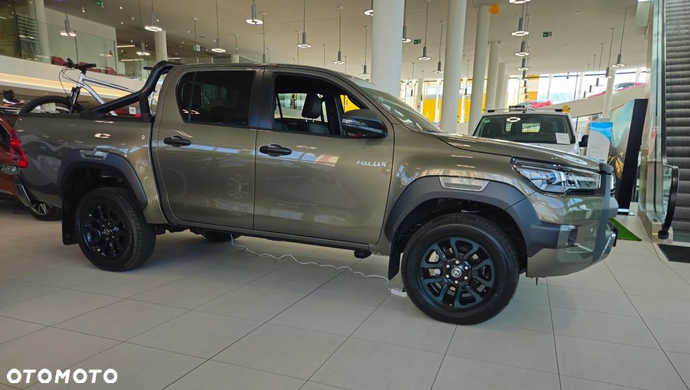 Toyota Hilux 2.8 D-4D Double Cab Invincible 4x4 - 9