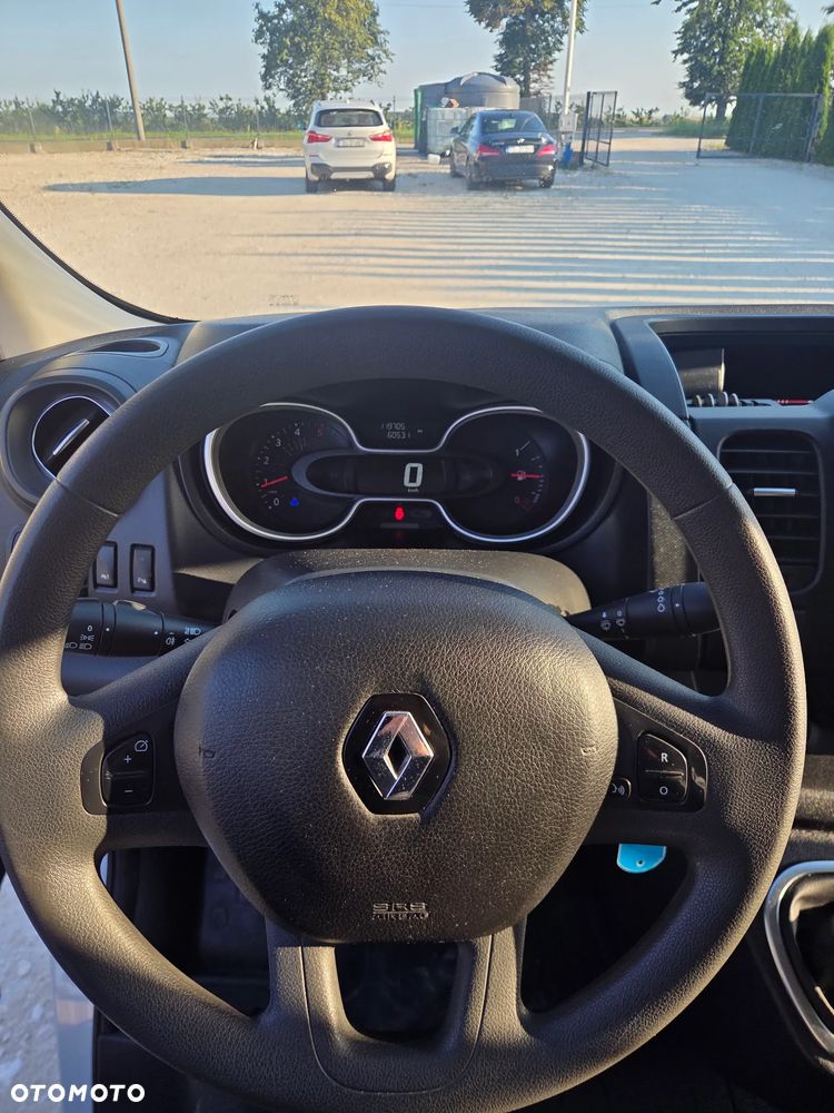 Renault Trafic - 10