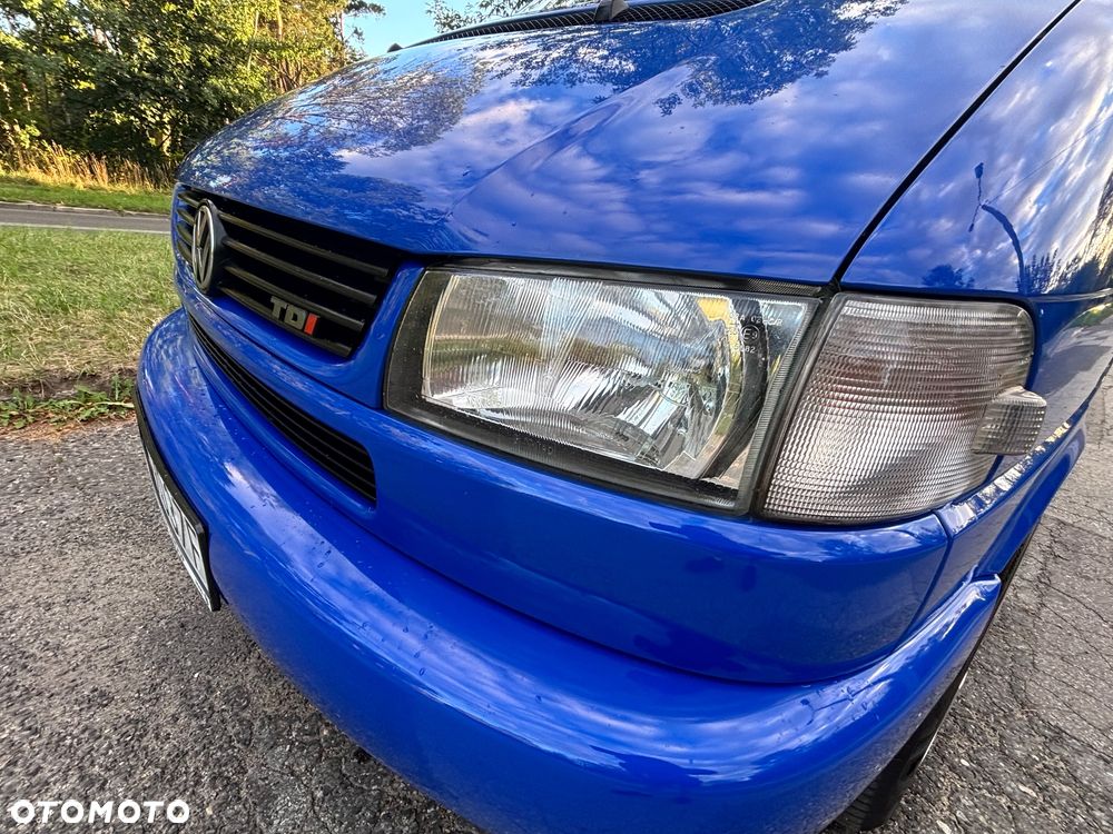Volkswagen Multivan - 33