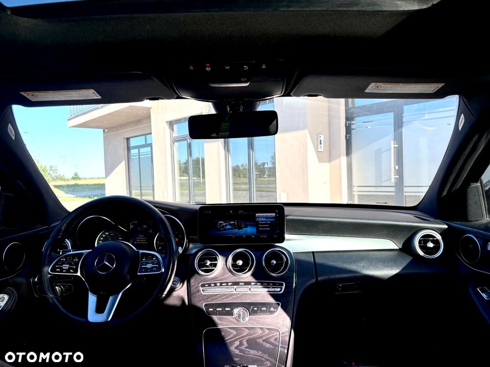 Mercedes-Benz Klasa C 300 4Matic 9G-TRONIC AMG Line - 9