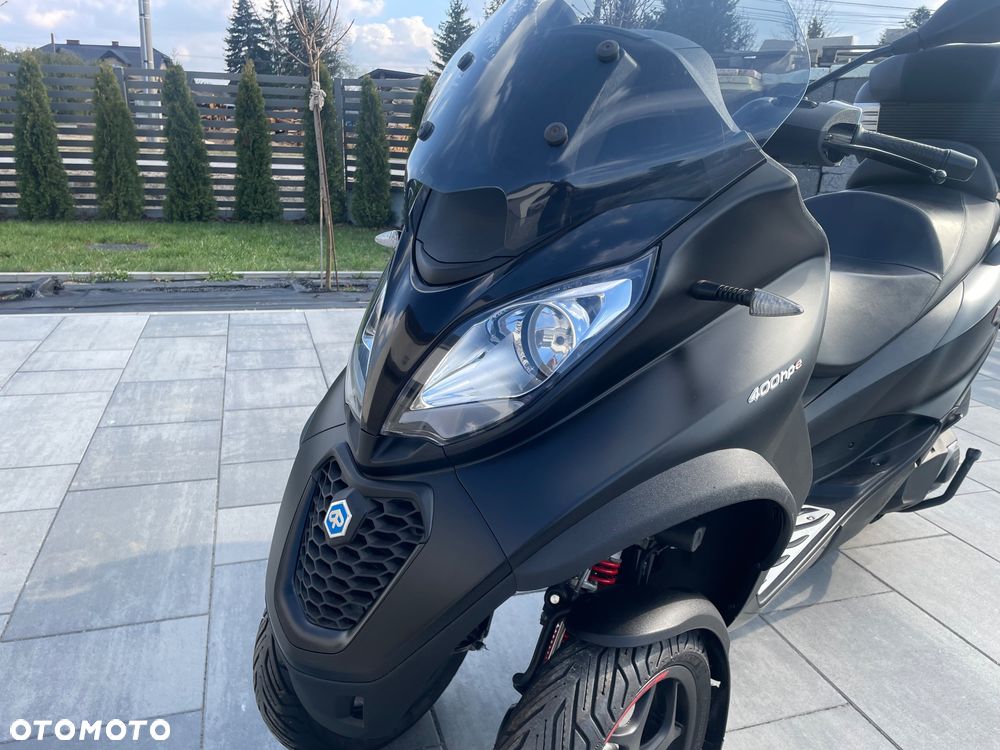 Piaggio MP-3 - 4