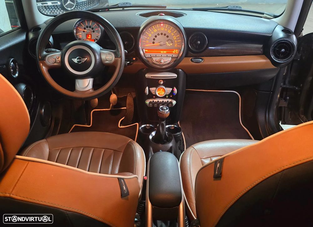 MINI 3 Portas Cooper D 50 Mayfair - 17