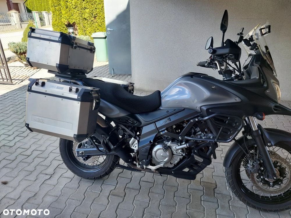 Suzuki V-STROM - 16