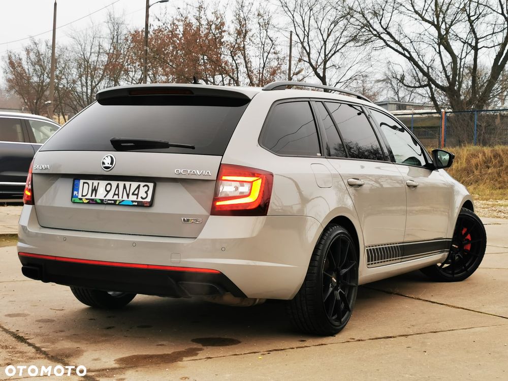 Skoda Octavia 2.0 TSI RS 230 - 27