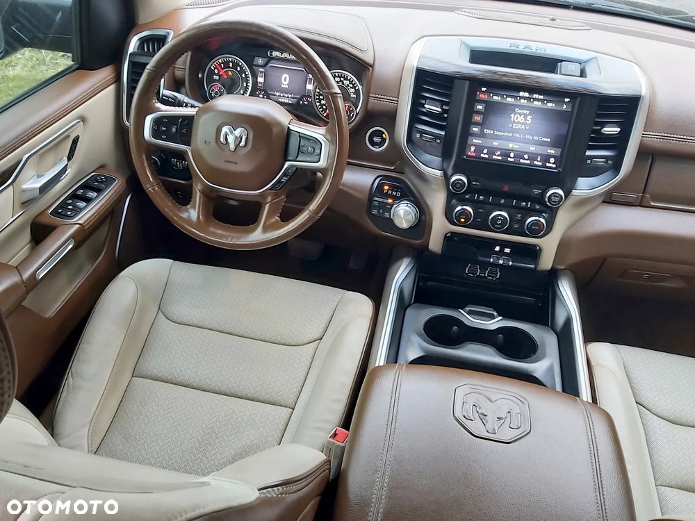 RAM 1500 Crew Cab Shortbed Laramie - 30