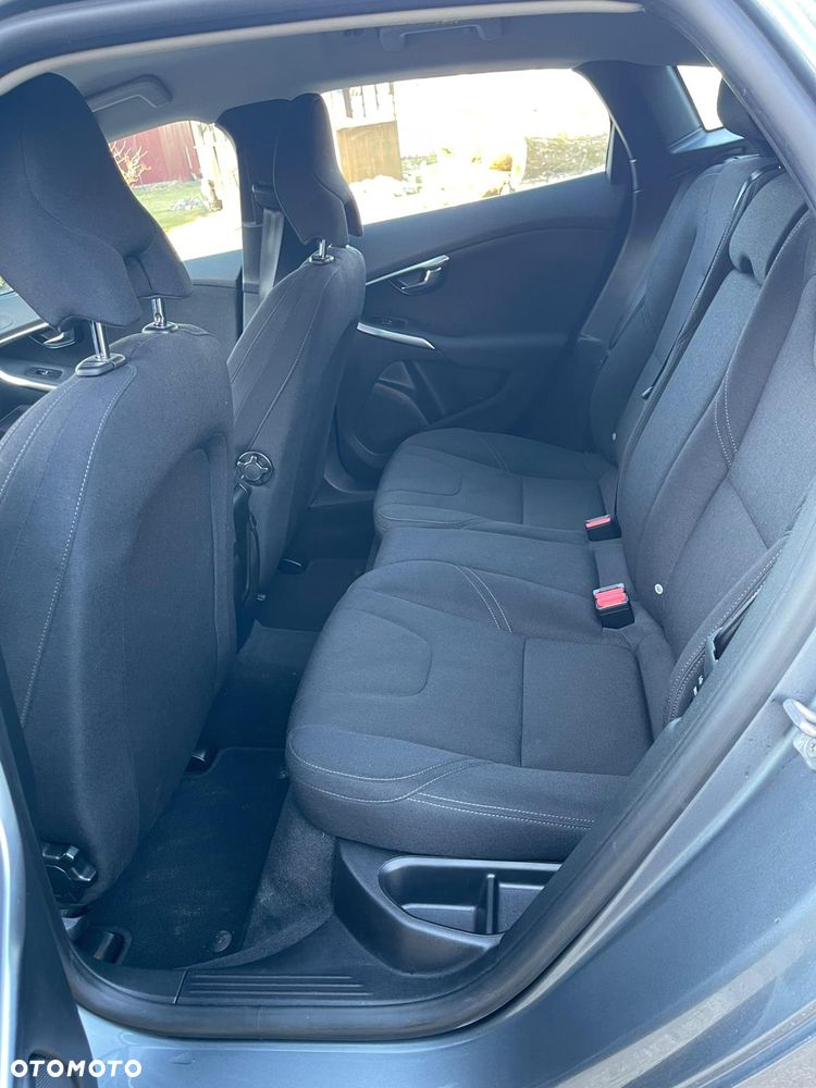 Volvo V40 D3 Kinetic - 14