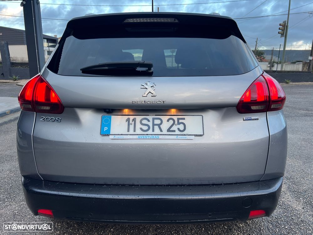 Peugeot 2008 1.2 PureTech Style - 30