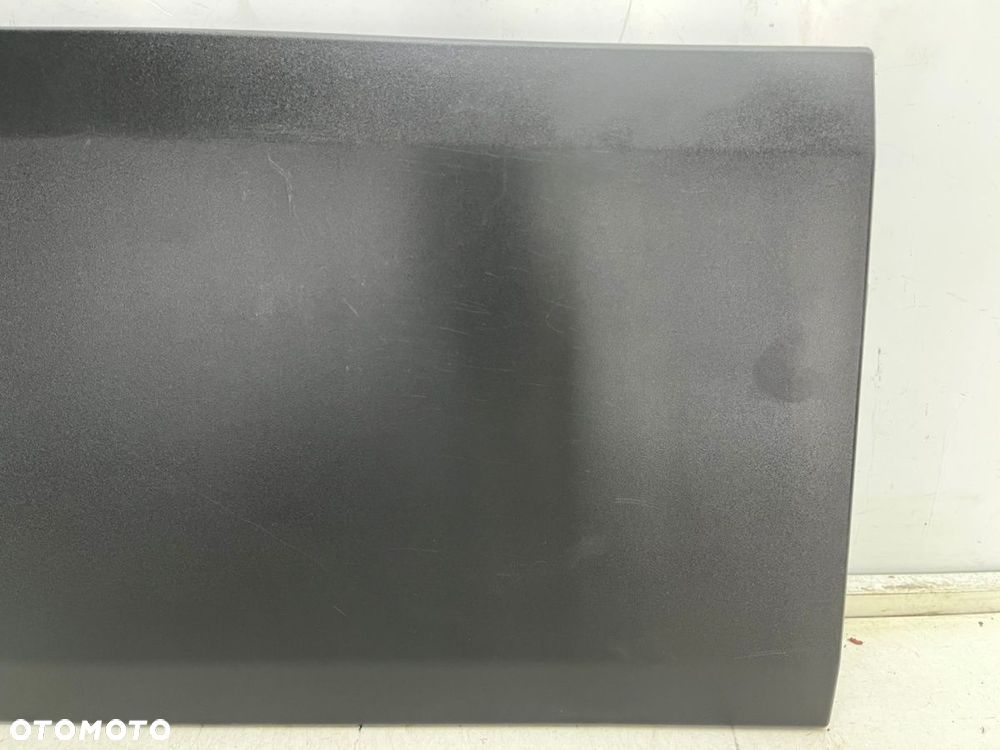 Listwa Iveco Daily 4 IV 14r.- lewa przednia dolna nakładka drzwi kierowcy lewy przód 5801808064 - 4