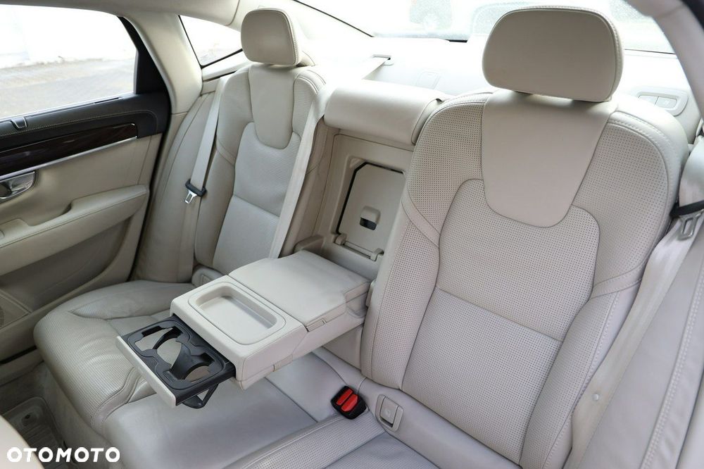 Volvo S90 - 33