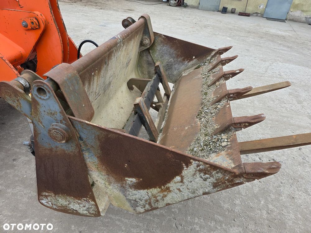 Hitachi ZW75 6500 kg Krokodyl +Widly - 10