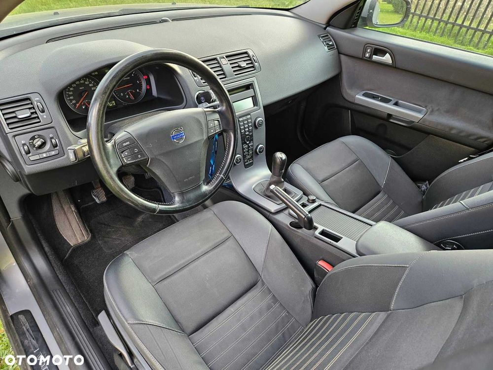 Volvo V50 - 4