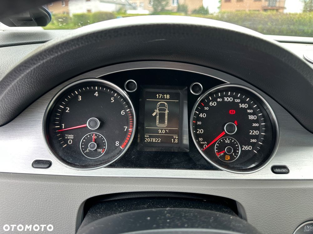 Volkswagen Passat Variant 1.8 TSI Highline - 20