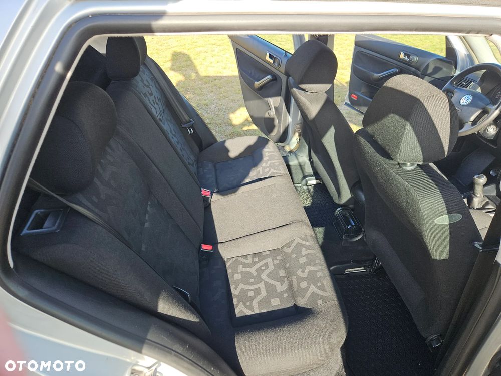 Volkswagen Golf 1.6 Basis - 25