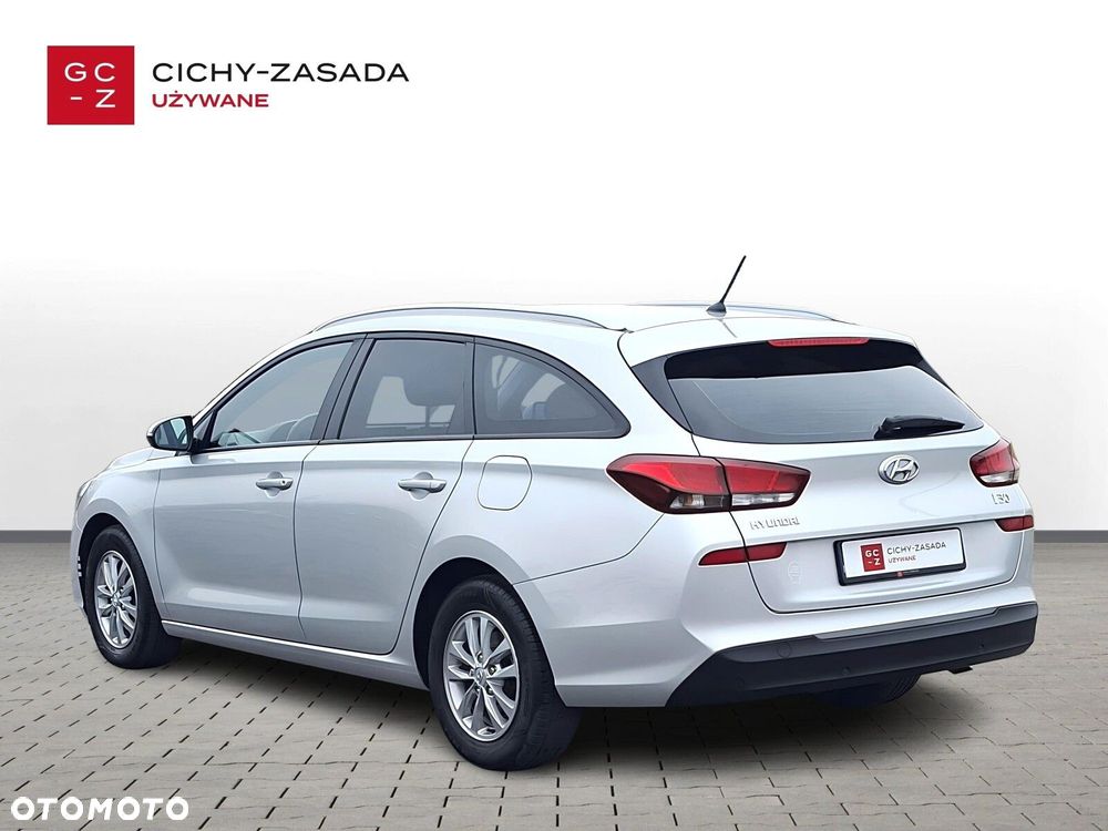 Hyundai i30 1.0 T-GDI Classic + - 7