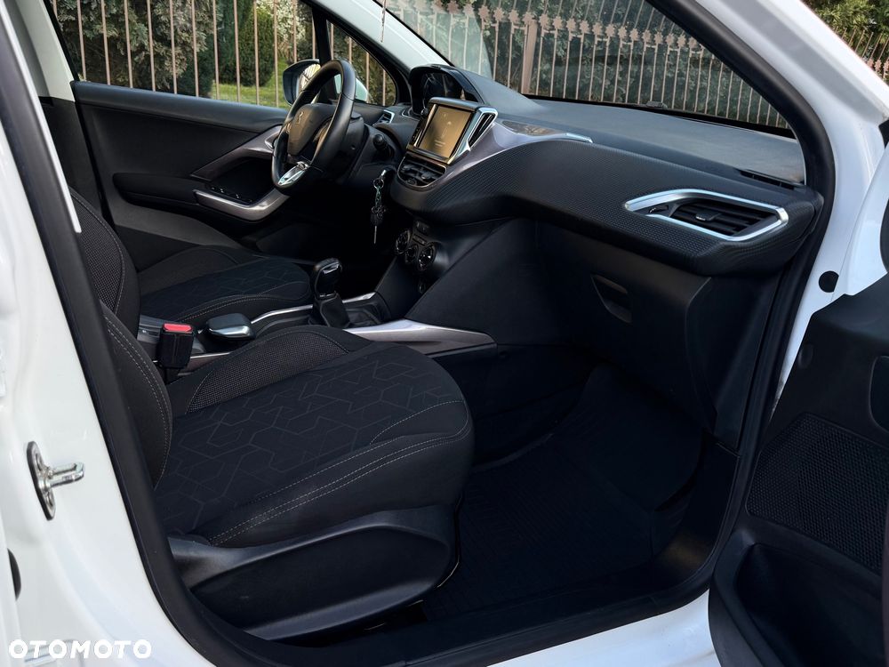 Peugeot 2008 PureTech 82 Allure - 13