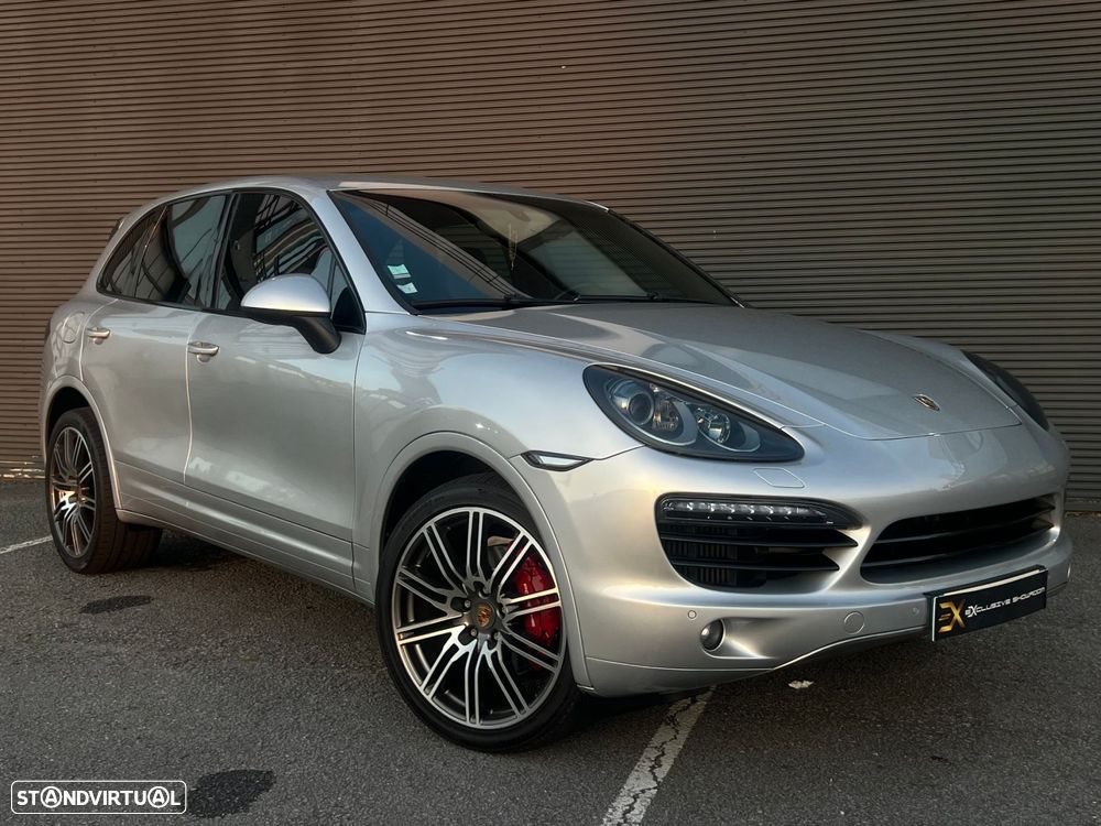 Porsche Cayenne - 1