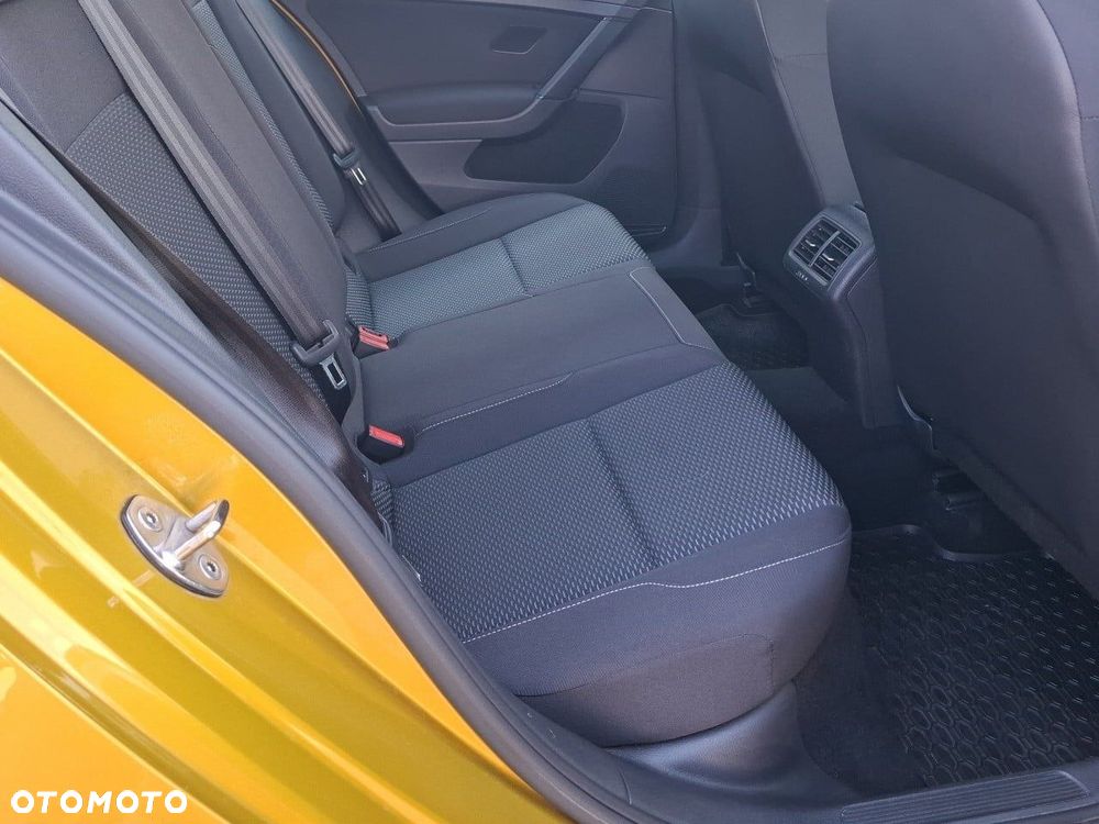 Volkswagen Golf 1.0 TSI BMT Trendline - 19