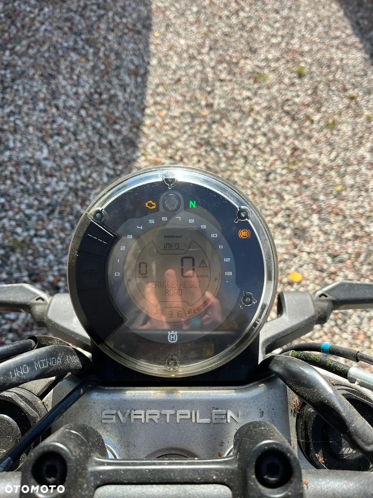 Husqvarna Svartpilen - 7